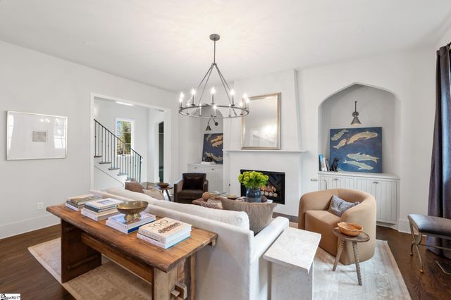 31 N Textile Avenue, Greenville, SC 29611