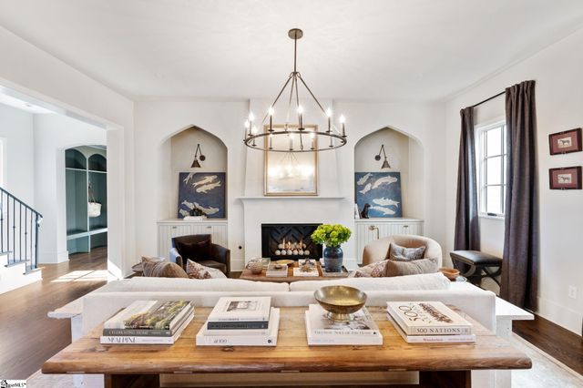 31 N Textile Avenue, Greenville, SC 29611