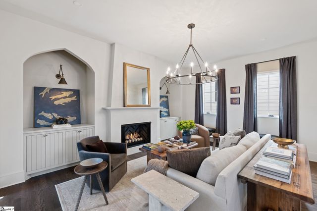 31 N Textile Avenue, Greenville, SC 29611