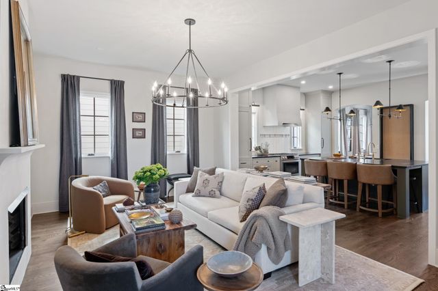 31 N Textile Avenue, Greenville, SC 29611