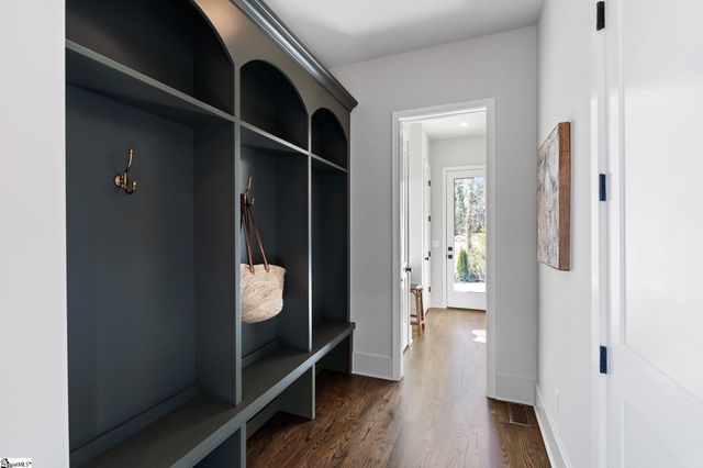 31 N Textile Avenue, Greenville, SC 29611