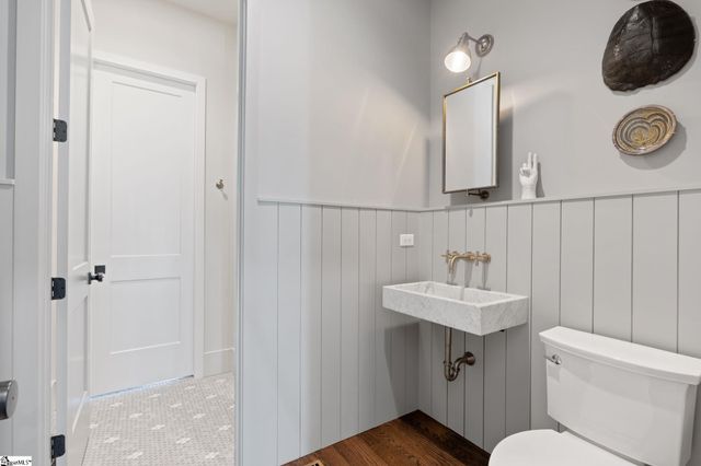 31 N Textile Avenue, Greenville, SC 29611