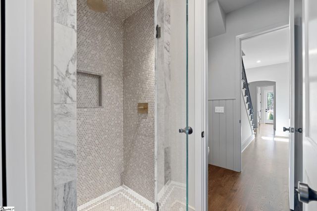 31 N Textile Avenue, Greenville, SC 29611