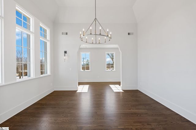 31 N Textile Avenue, Greenville, SC 29611