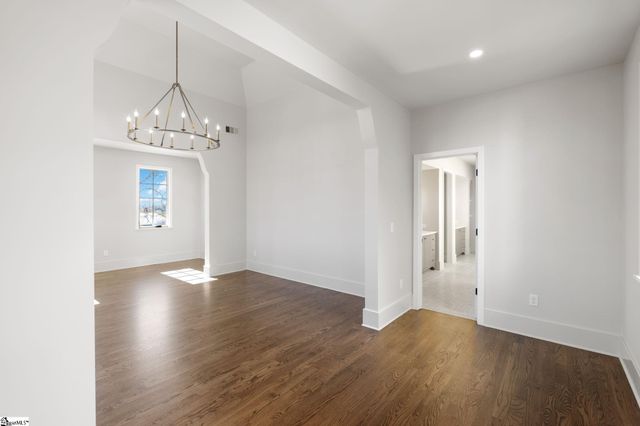 31 N Textile Avenue, Greenville, SC 29611