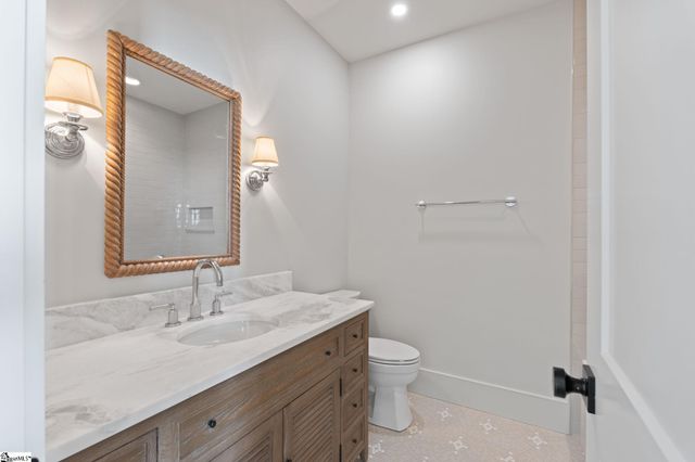 31 N Textile Avenue, Greenville, SC 29611