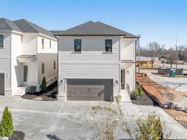 31 N Textile Avenue, Greenville, SC 29611