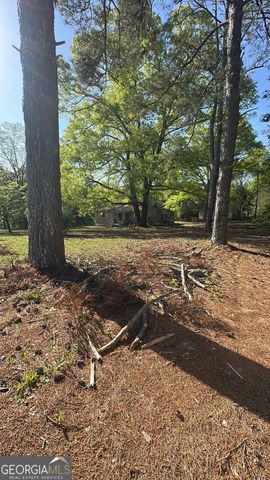 1099 Warren Drive, Riverdale, GA 30296