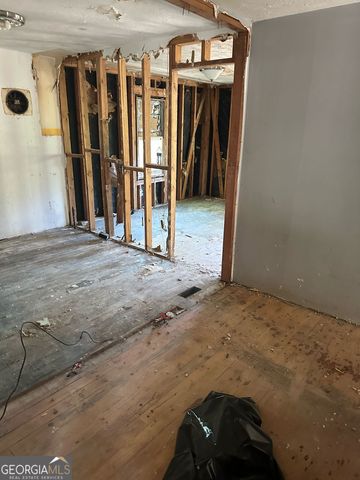 1099 Warren Drive, Riverdale, GA 30296