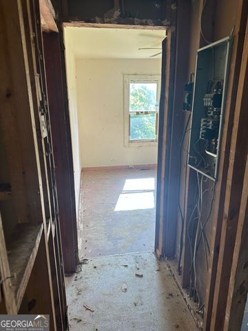 1099 Warren Drive, Riverdale, GA 30296