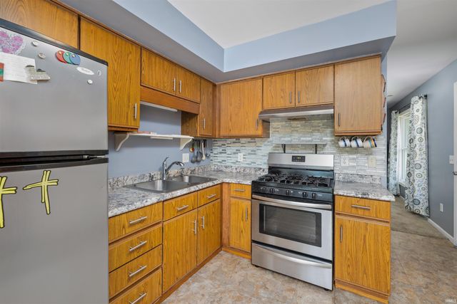 704 Francis Street, Garrett, IN 46738
