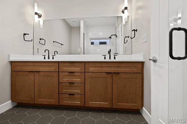 4427 Vista Avenue, St Louis, MO 63110