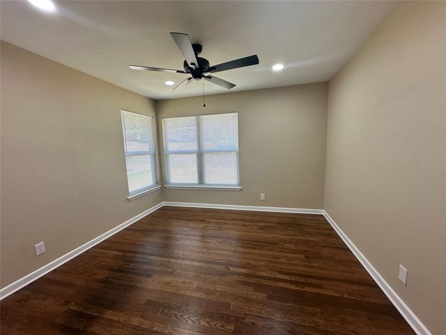 1213 S Lamar Street, Weatherford, TX 76086