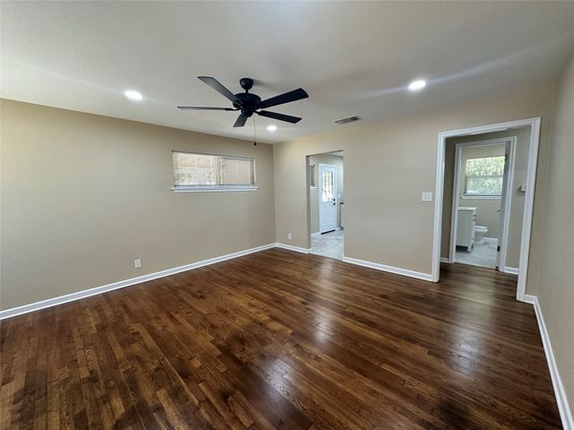 1213 S Lamar Street, Weatherford, TX 76086