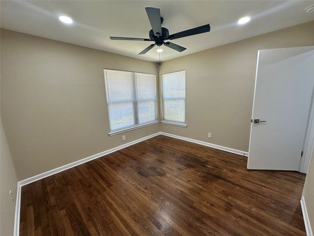 1213 S Lamar Street, Weatherford, TX 76086
