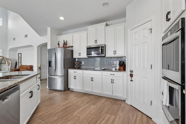 343 BLUE CYPRESS DRIVE, Groveland, FL 34736