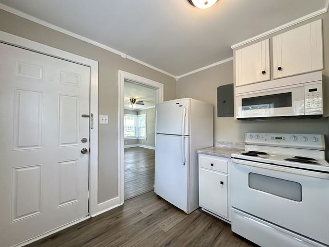 706 Woodmont Blvd, Clarksville, TN 37040