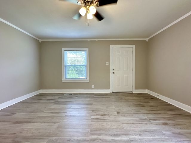 706 Woodmont Blvd, Clarksville, TN 37040