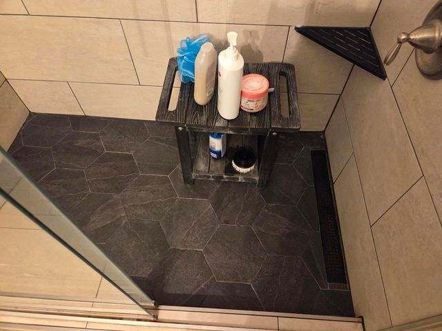 1803 S Garland Douglas Drive, Neosho, MO 64850