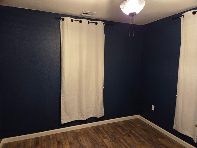 1803 S Garland Douglas Drive, Neosho, MO 64850