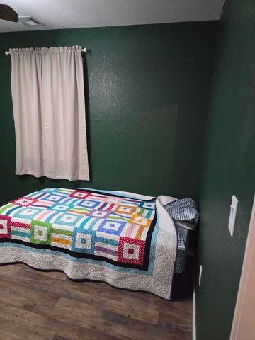 1803 S Garland Douglas Drive, Neosho, MO 64850