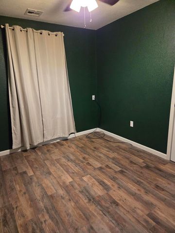 1803 S Garland Douglas Drive, Neosho, MO 64850