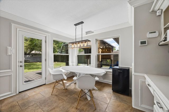 1205 Middlecreek Street, Friendswood, TX 77546