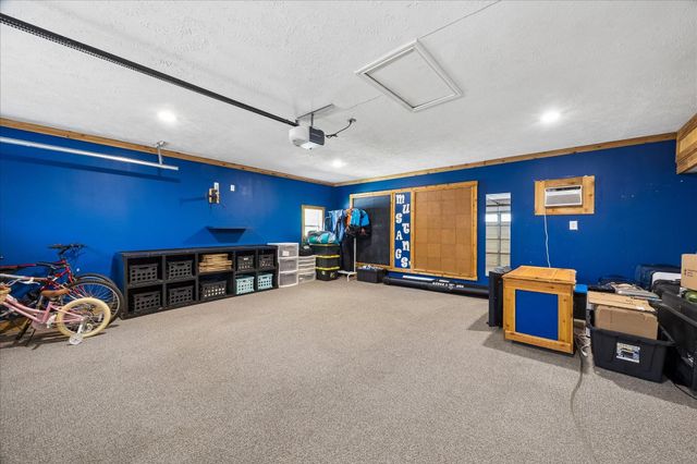 1205 Middlecreek Street, Friendswood, TX 77546