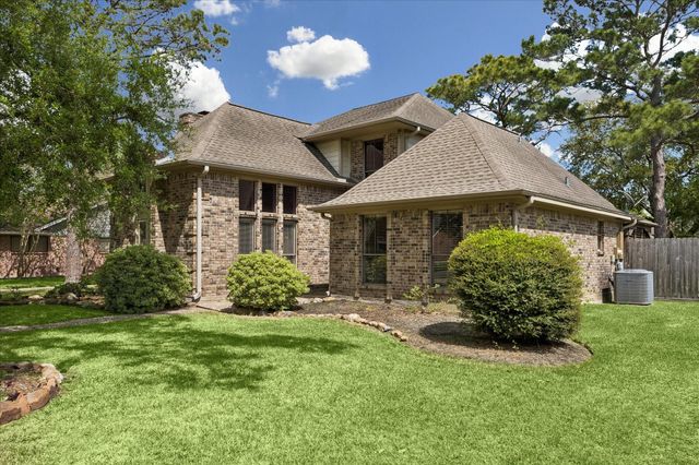 1205 Middlecreek Street, Friendswood, TX 77546