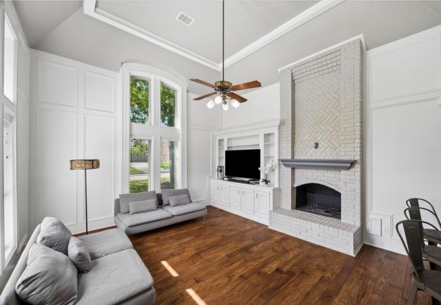 1205 Middlecreek Street, Friendswood, TX 77546