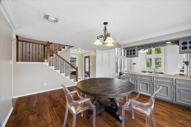 1205 Middlecreek Street, Friendswood, TX 77546