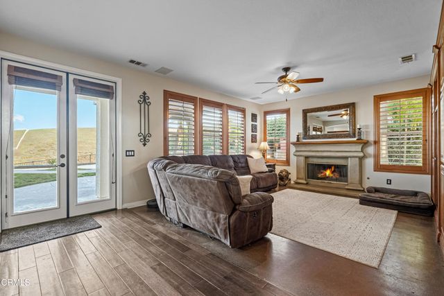 490 Peter Place, Simi Valley, CA 93065