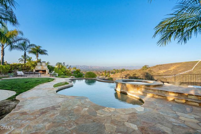 490 Peter Place, Simi Valley, CA 93065