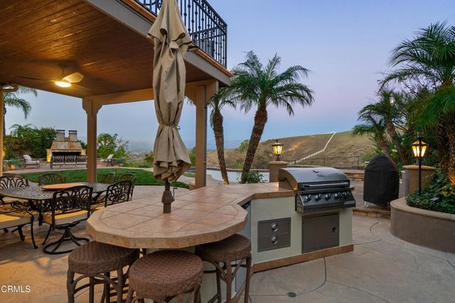 490 Peter Place, Simi Valley, CA 93065