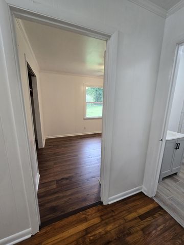 6117 Hills Creek RD, Mc Minnville, TN 37110