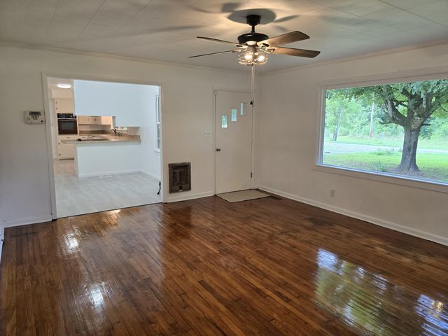 6117 Hills Creek RD, Mc Minnville, TN 37110