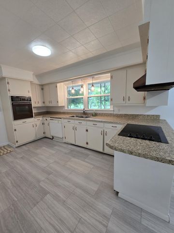 6117 Hills Creek RD, Mc Minnville, TN 37110