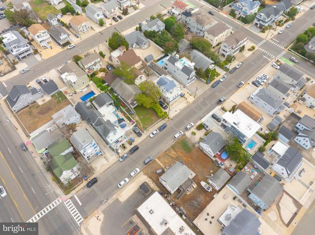 221 11TH ST, Beach Haven, NJ 08008