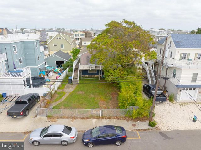 221 11TH ST, Beach Haven, NJ 08008