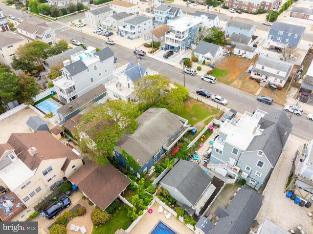 221 11TH ST, Beach Haven, NJ 08008