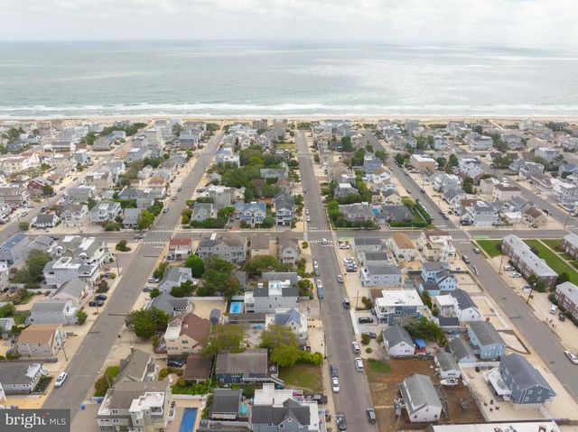 221 11TH ST, Beach Haven, NJ 08008