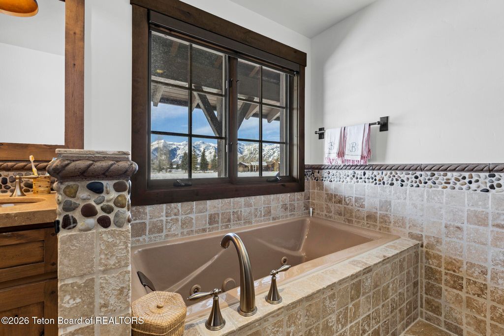 6025 N SILVERBERRY Lane, Jackson, WY 83001 photo 13