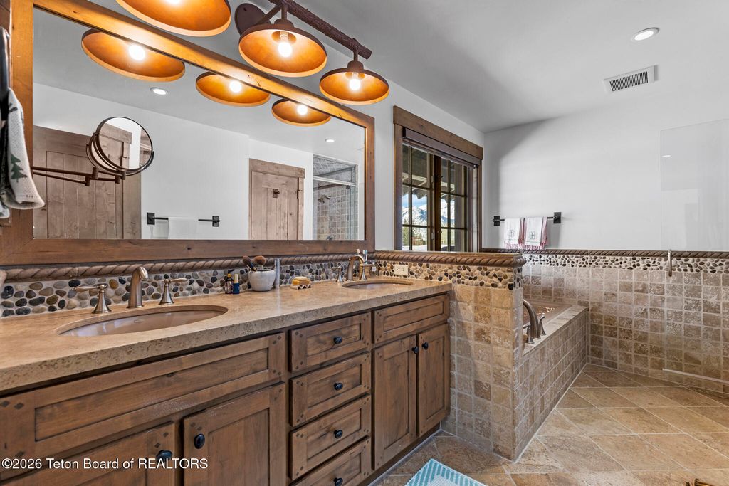 6025 N SILVERBERRY Lane, Jackson, WY 83001 photo 14