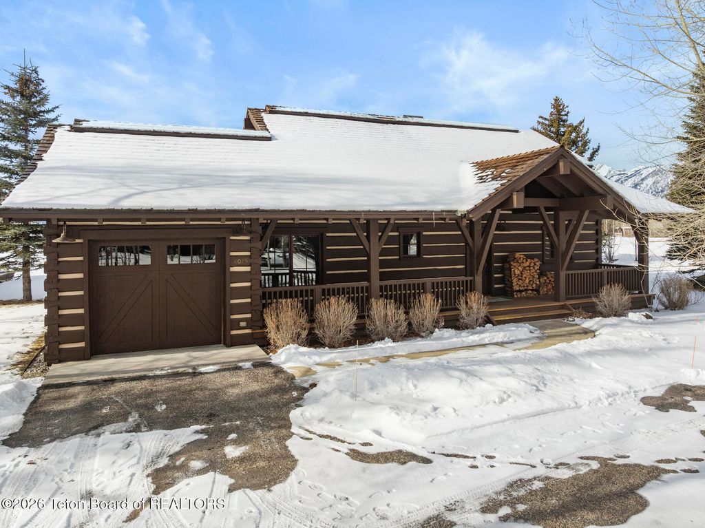 6025 N SILVERBERRY Lane, Jackson, WY 83001 photo 2