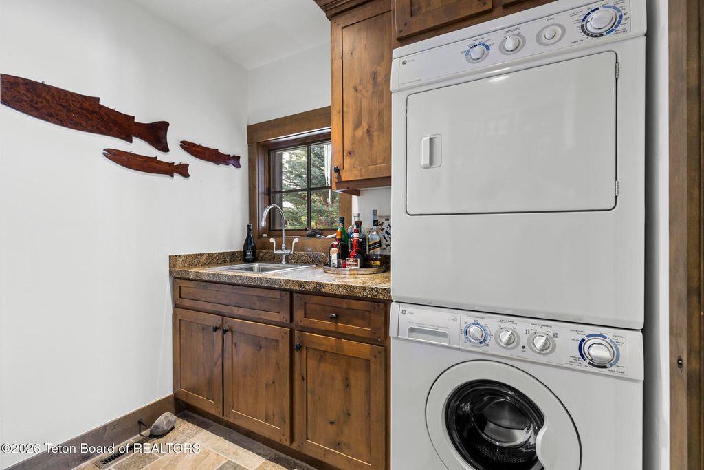 6025 N SILVERBERRY Lane, Jackson, WY 83001 photo 25