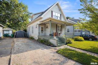 2112 W MANOR Parkway, West Peoria, IL 61604