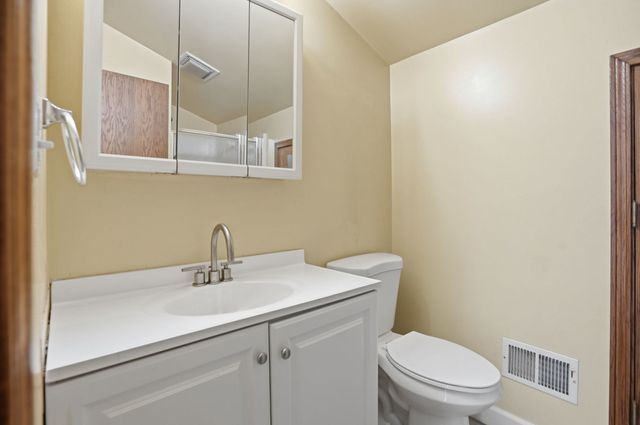 1426 25TH Street, Bettendorf, IA 52722