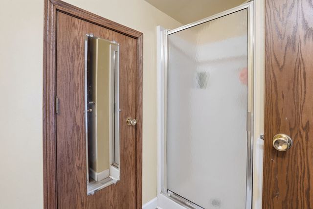 1426 25TH Street, Bettendorf, IA 52722