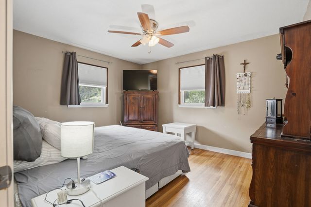 1426 25TH Street, Bettendorf, IA 52722