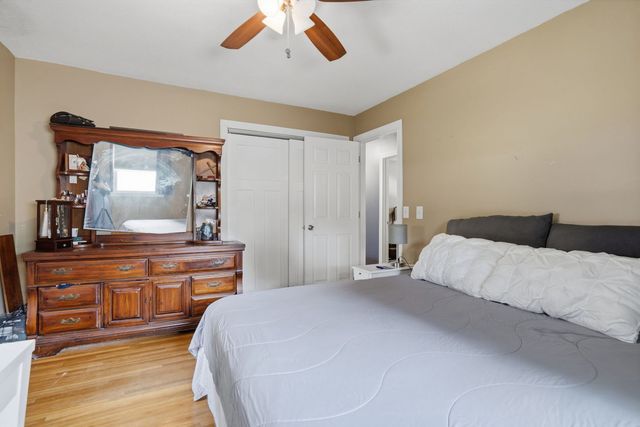 1426 25TH Street, Bettendorf, IA 52722
